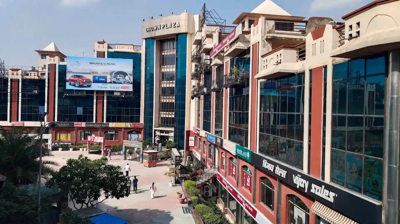 Crown Plaza Mall